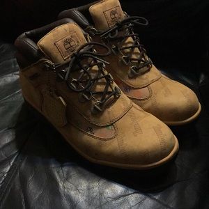 Timberland boots women 9 men's 7